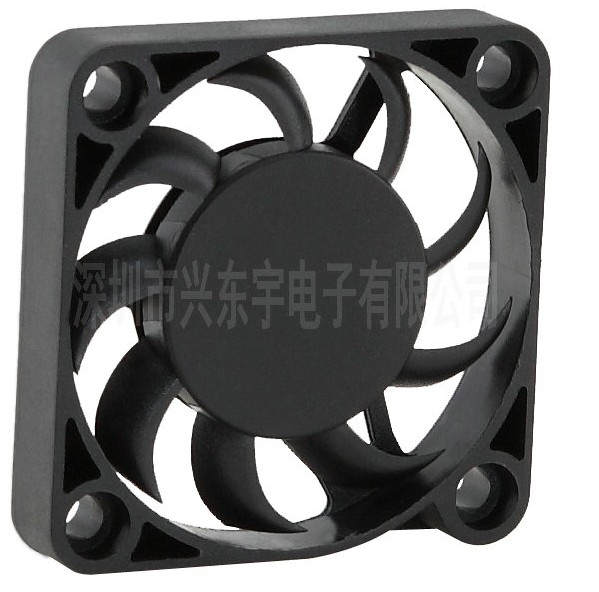 【安防設備（bèi）散熱風扇】運行效果與環境溫度無關，您相信嗎（ma）？